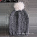 Inverno quente chapéu de malha cinza bonito com POM branco